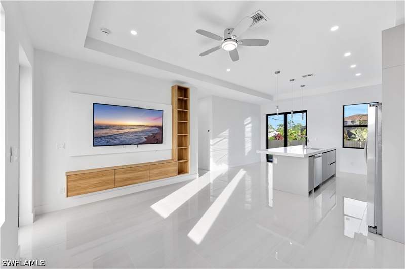 3 bedroom SingleFamilyResidence at 3047 NW 41st Pl, Cape Coral, Cape Coral — photo 3