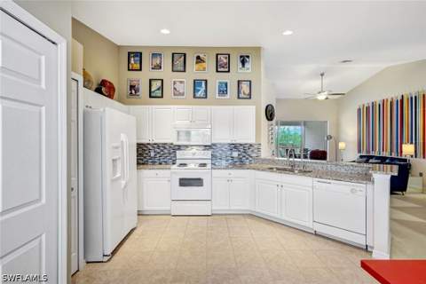 10131 Colonial Country Club Blvd 1403, Fort Myers FL - photo 7 of 33