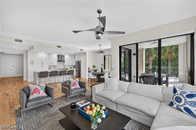 3 bedroom Condominium at 1030 3rd Ave S 209, Naples Square, Naples — photo 3