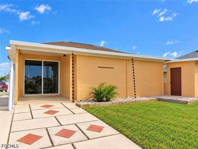 5 bedroom SingleFamilyResidence at 4106 26th St SW, Lehigh Acres, Lehigh Acres — photo 4