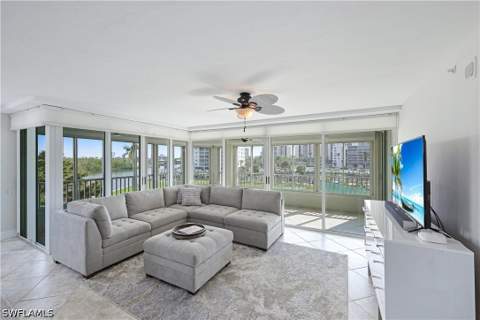 25 Bluebill Ave 201, Naples FL - photo 8 of 30