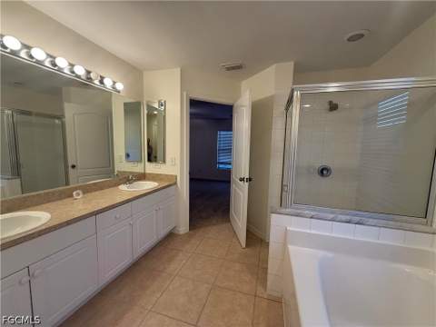 713 Magnolia Ave, Lehigh Acres FL - photo 17 of 29