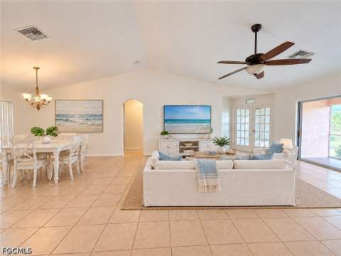 713 Magnolia Ave, Lehigh Acres FL - photo 7 of 29