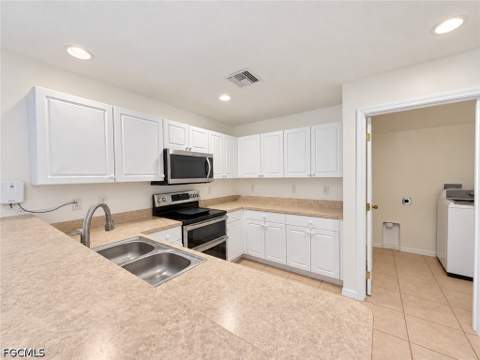713 Magnolia Ave, Lehigh Acres FL - photo 9 of 29