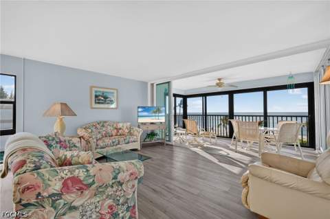 2721 W Gulf Dr 316, Sanibel FL - photo 7 of 41