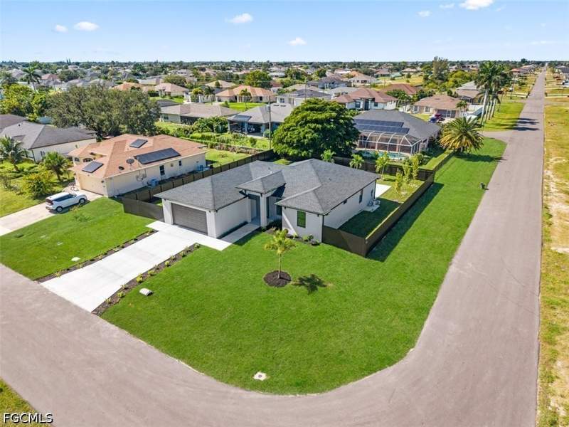 3 bedroom SingleFamilyResidence at 1514 NE 7th Ave, Cape Coral, Cape Coral — photo 3