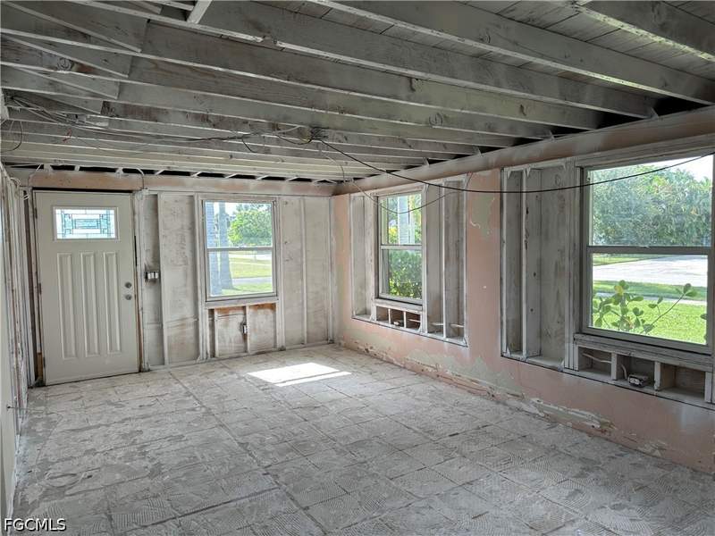 3 bedroom SingleFamilyResidence at 1306 Burtwood Dr, Seminole Estates, Fort Myers — photo 3