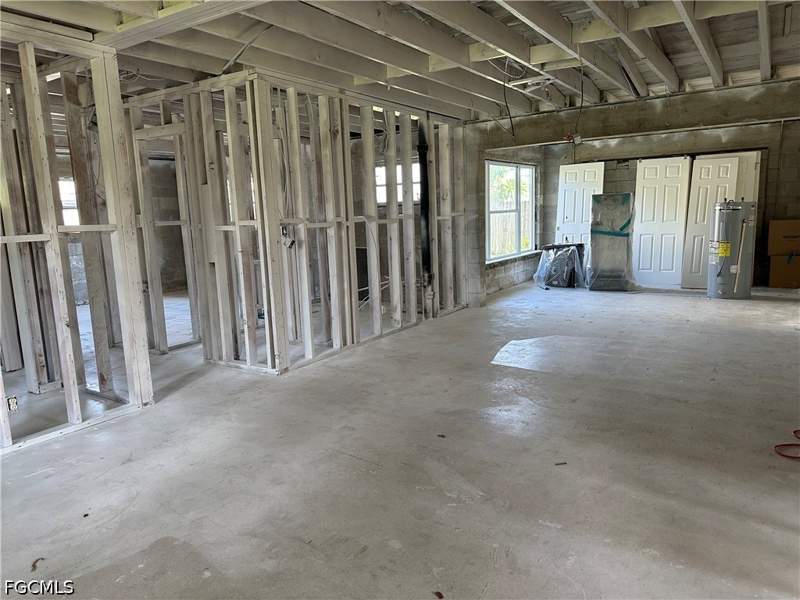 3 bedroom SingleFamilyResidence at 1306 Burtwood Dr, Seminole Estates, Fort Myers — photo 4