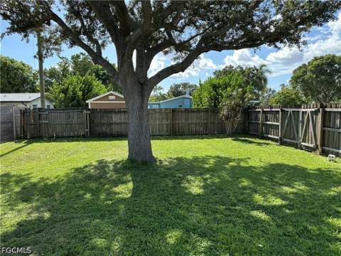 1306 Burtwood Dr, Fort Myers FL - photo 9 of 9