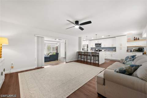 55 Hilo Ct 55, Naples FL - photo 8 of 33