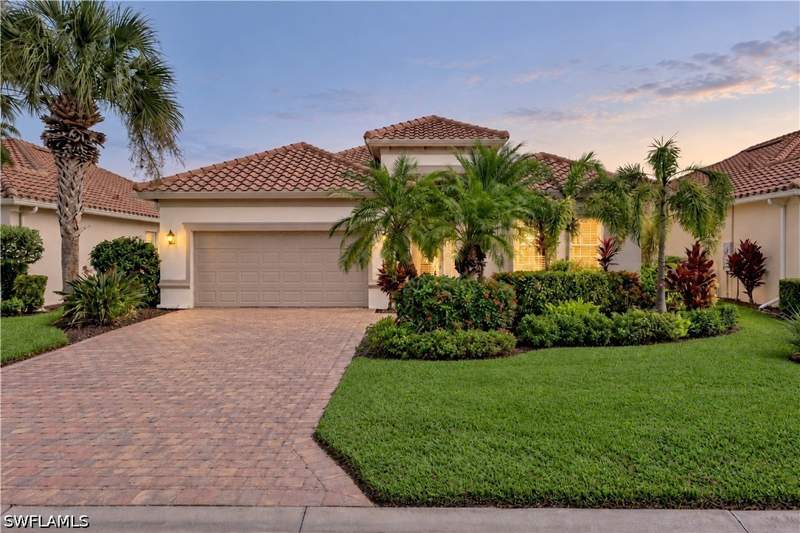 2 bedroom SingleFamilyResidence at 9130 Limestone Ln, The Quarry, Naples — photo 4