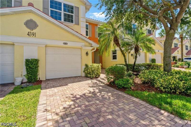 3 bedroom Townhouse at 4391 Lazio Way 306, Matera, Fort Myers — photo 3