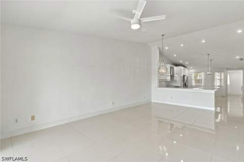 9175 Michael Cir 4, Naples FL - photo 10 of 34
