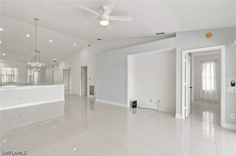 9175 Michael Cir 4, Naples FL - photo 11 of 34