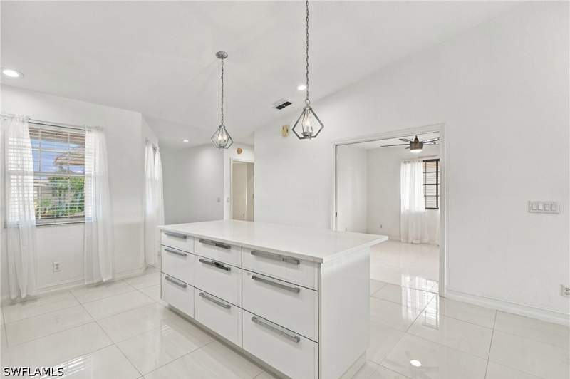 3 bedroom Condominium at 9175 Michael Cir 4, Aquamarine At Sunstone, Naples — photo 5