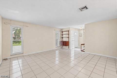 5088 Northampton Dr, Fort Myers FL - photo 8 of 42