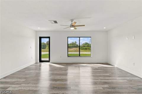 8059 Buttercup Cir, Labelle FL - photo 10 of 40
