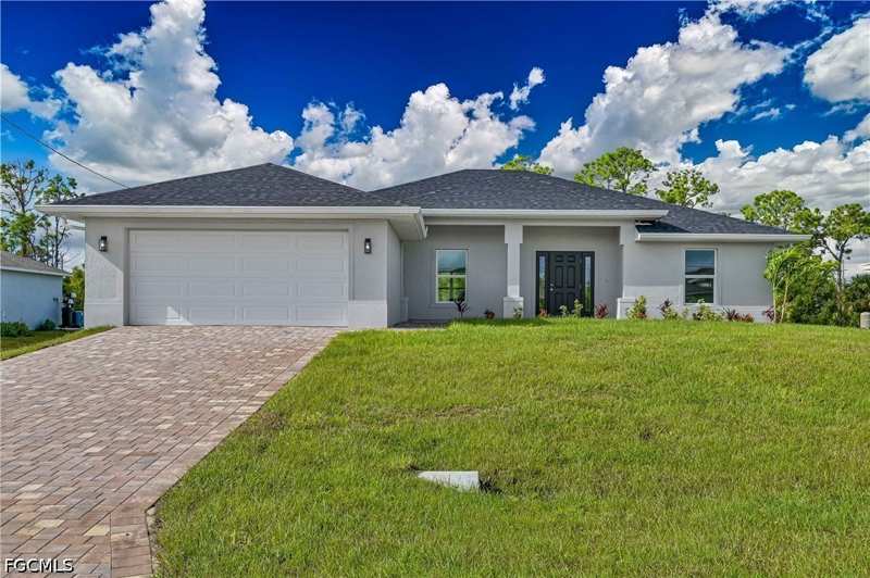 4 bedroom SingleFamilyResidence at 4006 NE 19th Pl, Cape Coral, Cape Coral — photo 1