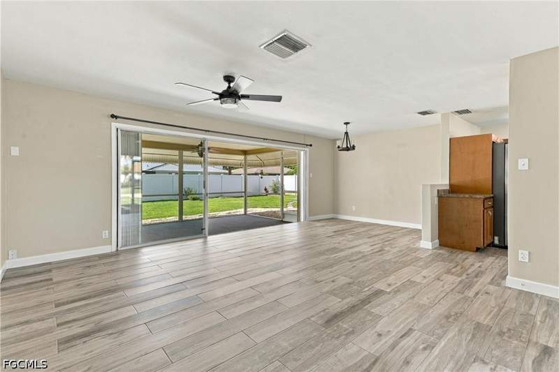 2 bedroom SingleFamilyResidence at 766 Entrada Dr S, Palm City Park, Fort Myers — photo 3