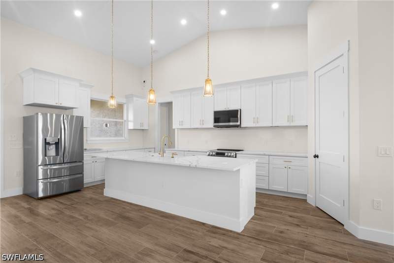 3 bedroom SingleFamilyResidence at 2041 NW 7th Ter, Cape Coral, Cape Coral — photo 5