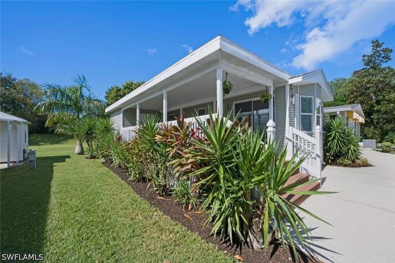 1 bedroom ManufacturedHome at 4003 Crystal Lake Dr, Crystal Lake Rv Resort, Naples — photo 3