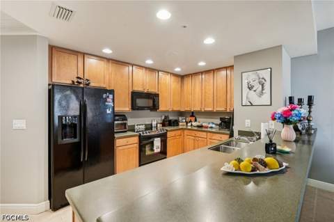 5781 Cape Harbour Dr 903, Cape Coral FL - photo 11 of 40