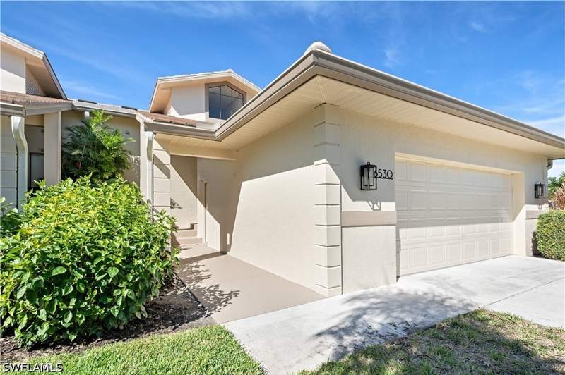 3 bedroom Attached at 16530 Heron Coach Way, Heron Coach Houses, Fort Myers — photo 2