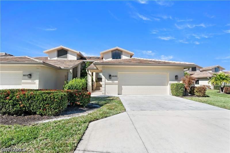 3 bedroom Attached at 16530 Heron Coach Way, Heron Coach Houses, Fort Myers — photo 3