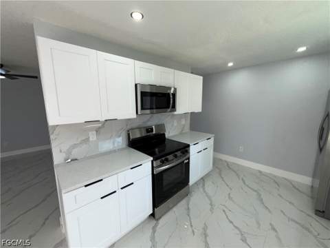 317 Montgomery Ave, Fort Myers FL - photo 11 of 32