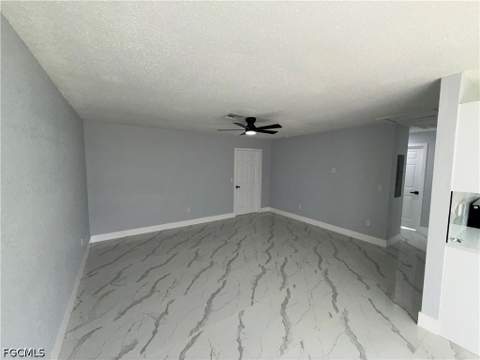 317 Montgomery Ave, Fort Myers FL - photo 8 of 32