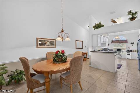 15465 Cedarwood Ln 301, Naples FL - photo 6 of 28