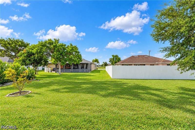 3 bedroom SingleFamilyResidence at 1823 SW 16th Ter, Cape Coral, Cape Coral — photo 3