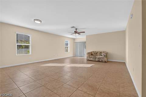 1823 SW 16th Ter, Cape Coral FL - photo 9 of 38