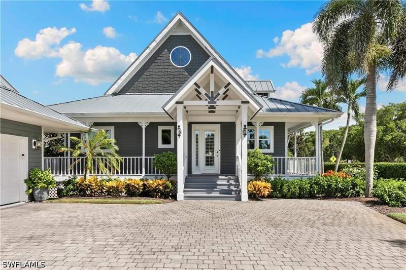 5 bedroom SingleFamilyResidence at 411 N Barfield Dr, Marco Island, Marco Island — photo 2