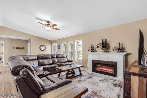 2917 SW 2nd Ter, Cape Coral FL - photo 12 of 34