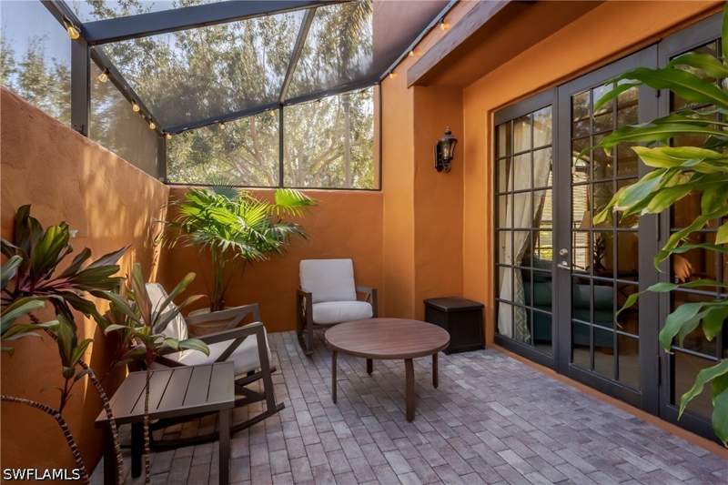 2 bedroom Condominium at 9141 Chula Vista St 12801, Ole, Naples — photo 3