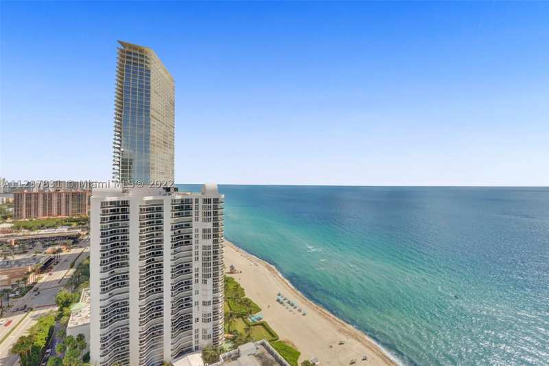 1 bedroom Condominium at 16699 Collins Av 3105, La Perla Condo, Sunny Isles Beach — photo 1