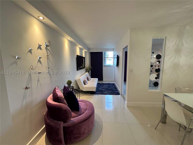 1 bedroom Condominium at 5161 Collins Ave 309, Seacoast 5151 Condo, Miami Beach — photo 4