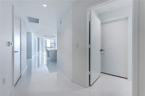 851 NE 1st Avenue 1912, Miami FL - photo 15 of 26