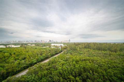 15051 Royal Oaks Ln 1203, North Miami FL - photo 13 of 33