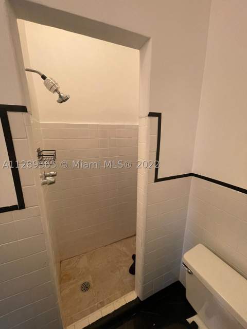 1455 Michigan Ave 7, Miami Beach FL - photo 10 of 12