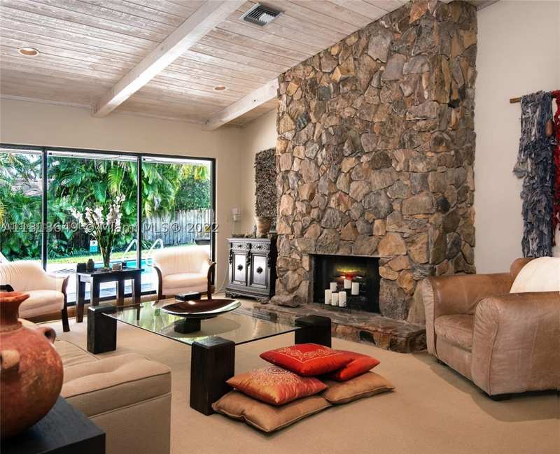 4 bedroom SingleFamilyResidence at 21311 NE 23rd Ave, Highland Lakes, Miami — photo 1