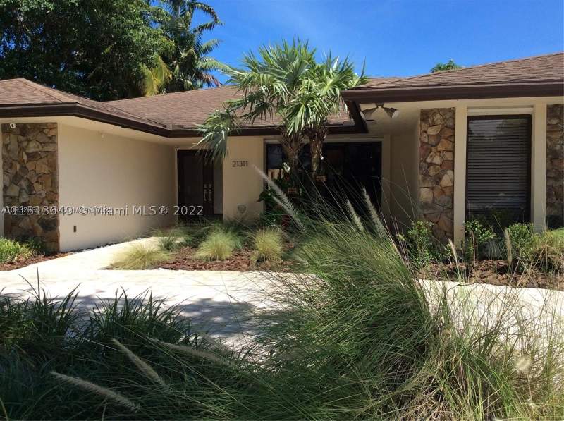 4 bedroom SingleFamilyResidence at 21311 NE 23rd Ave, Highland Lakes, Miami — photo 2