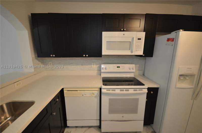 2 bedroom Condominium at 1241 SE 29th St 102, Venetia Gardens South Con, Homestead — photo 2
