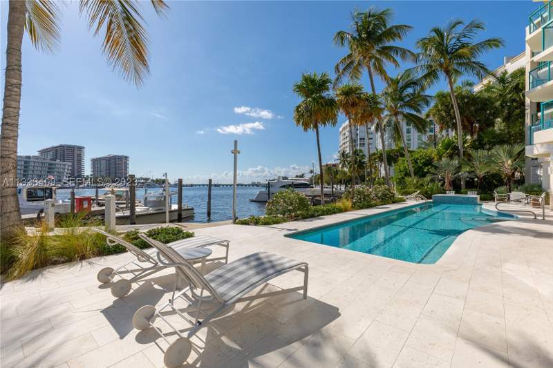3 bedroom Condominium at 1660 W Glencoe St 302, Beacon Harbour Condo, Coconut Grove — photo 2