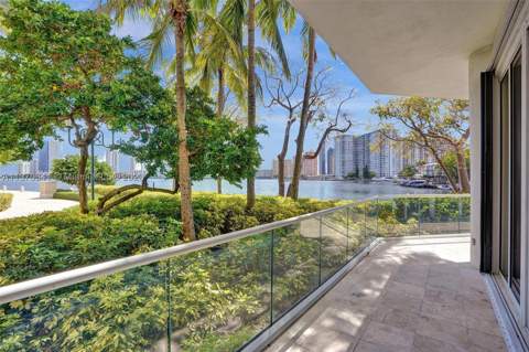 2600 Island Blvd 101, Aventura FL - photo 16 of 33