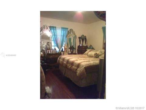 9324 Abbott Avenue, Surfside FL - photo 10 of 34