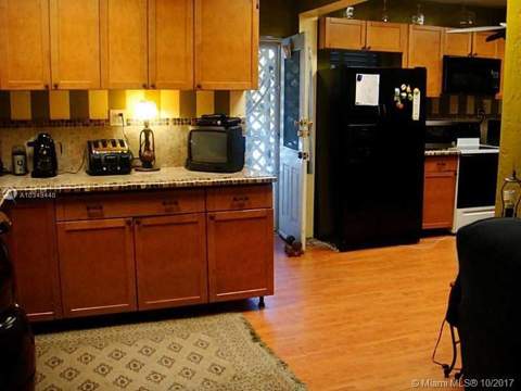 9324 Abbott Avenue, Surfside FL - photo 14 of 34