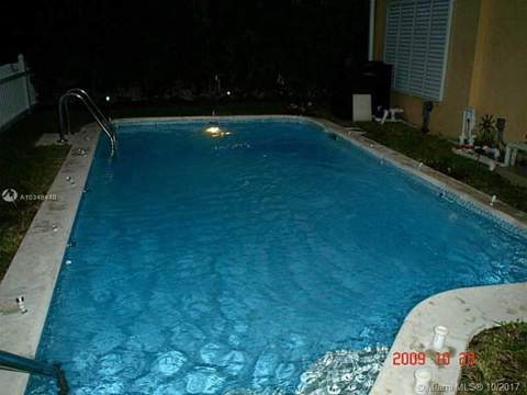 9324 Abbott Avenue, Surfside FL - photo 19 of 34