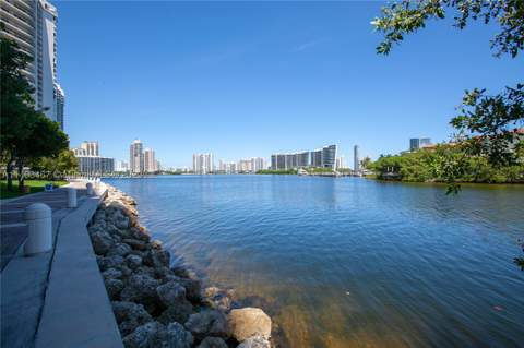 6000 Island Blvd 104, Aventura FL - photo 6 of 26